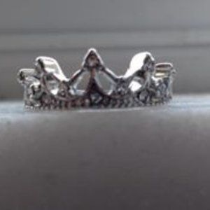 Crown ring